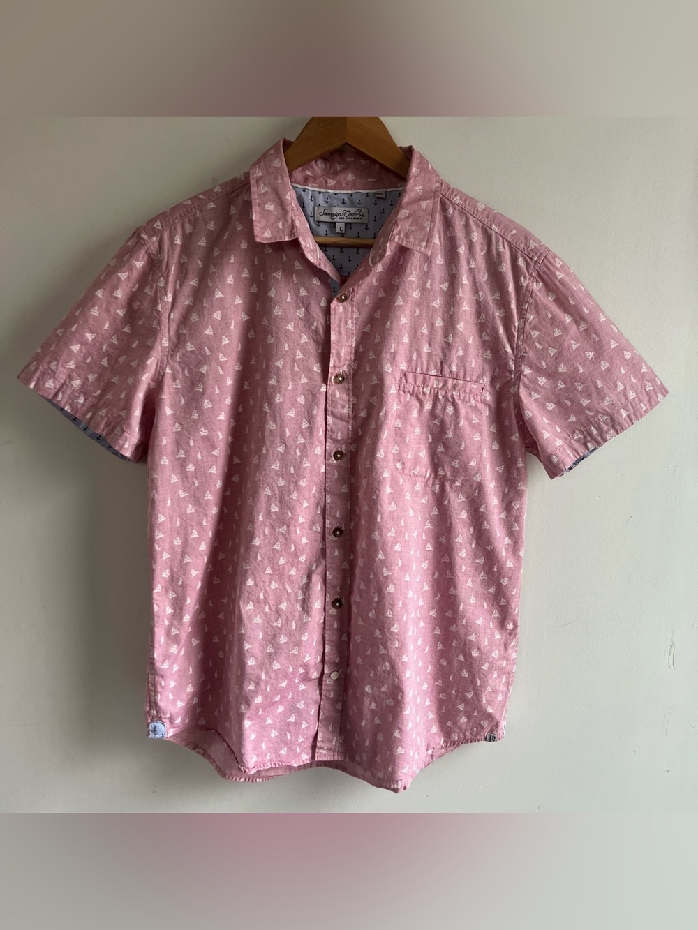 Sovereign Code Men’s Large Pink Sailboat Print Short Sleeve Button Up Shirt